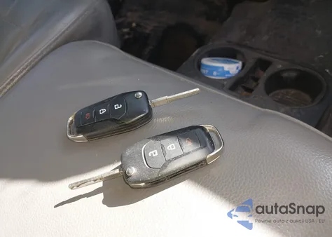 2016 Ford F-150 Xl z USA, uszkodzony, nr VIN 1FTFX1EF9GFB30570